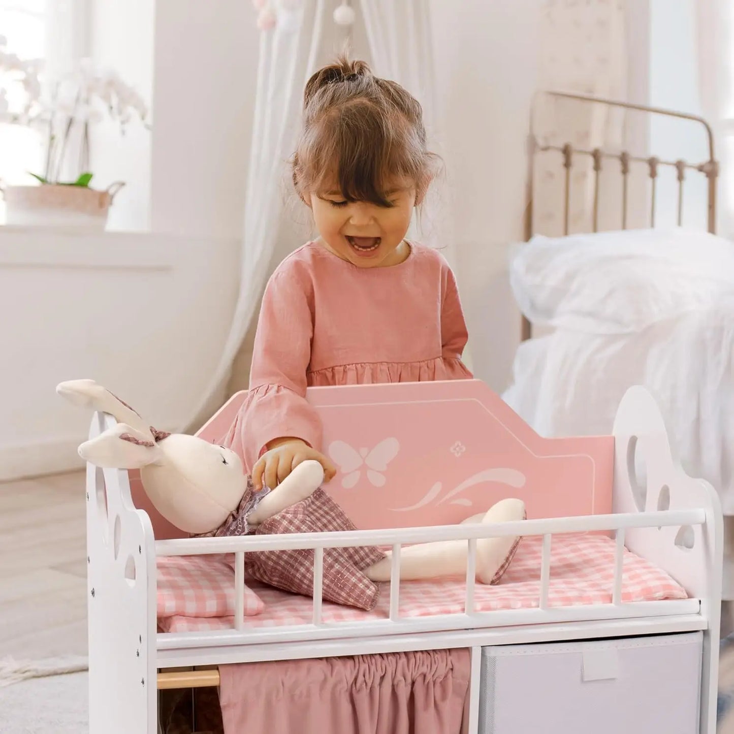 Robotime Baby Doll Crib Wooden Toy Baby Crib with Storage Bedding Wooden Hooks Doll Crib Fits Dolls up to 21" for Girls 3+ Pink