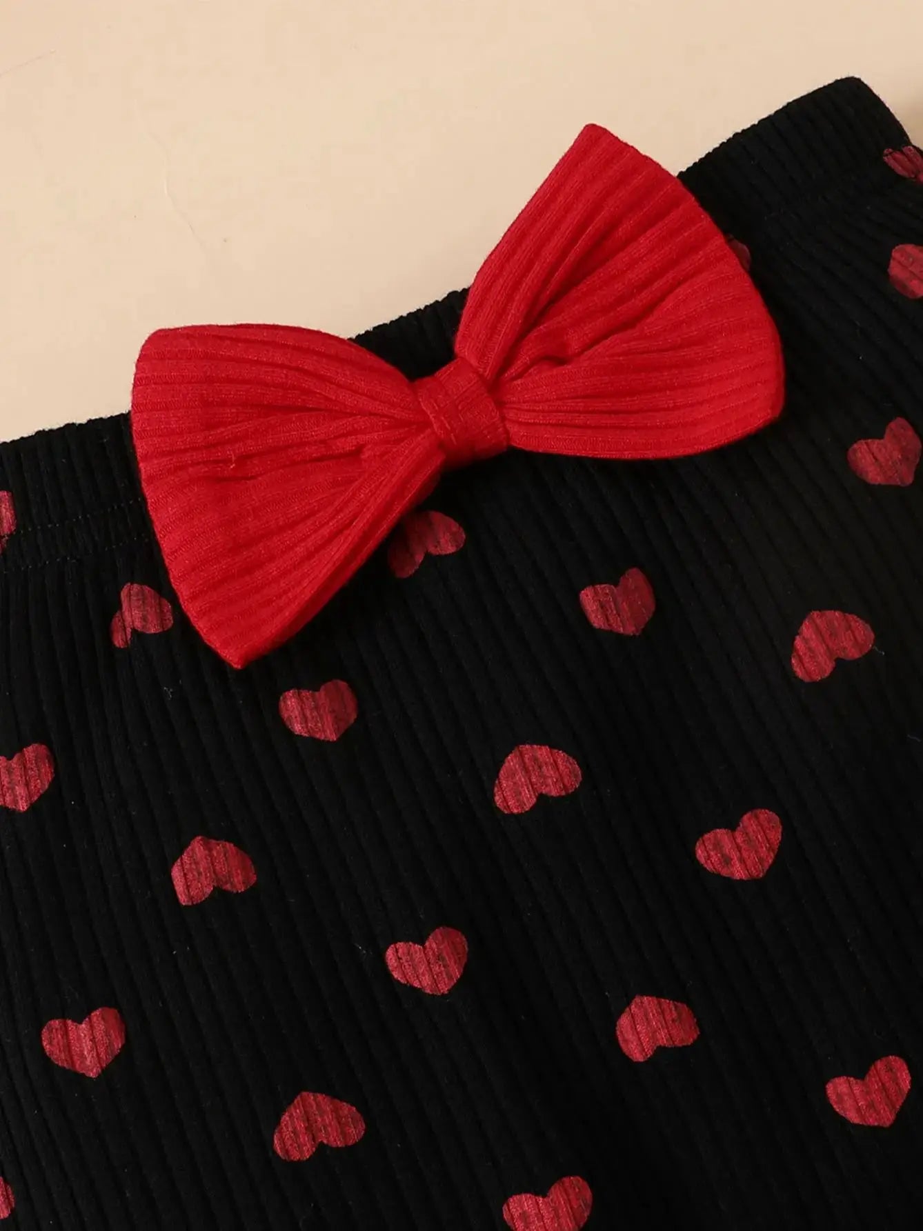 0-2 Year Old Newborn Baby Gilr Spring and Autumn Round Neck Long sleeved Princess Style Love Printed Pants Fashion Set